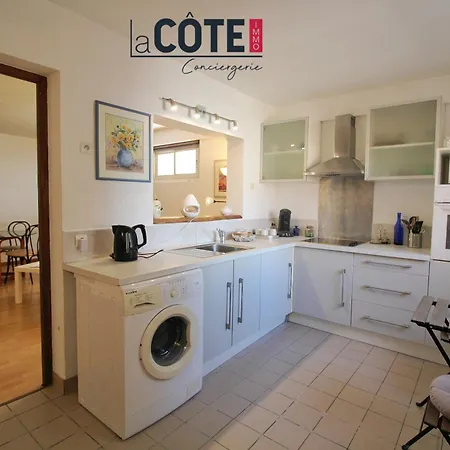 Les Rompides Apartment *